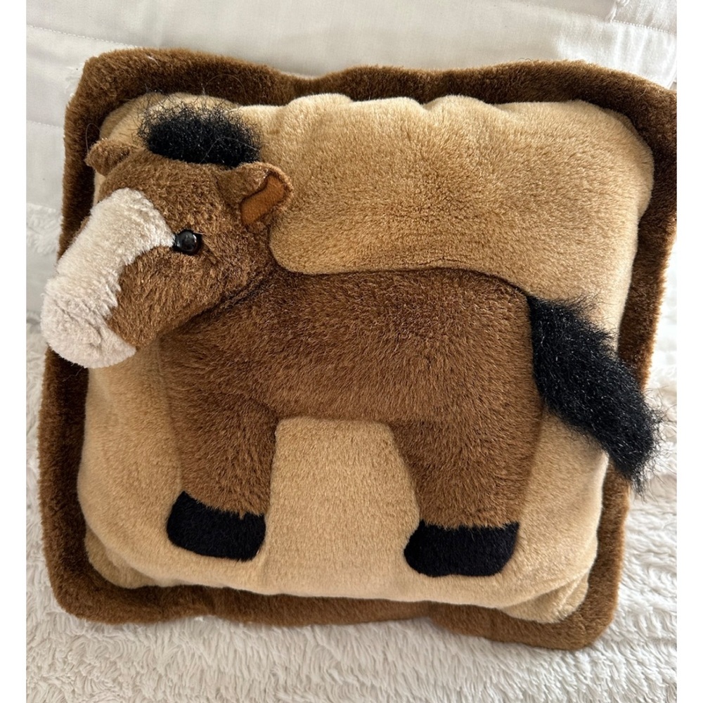VTG Jaag 3-D plush horse pony pillow faux fur toy farm decor